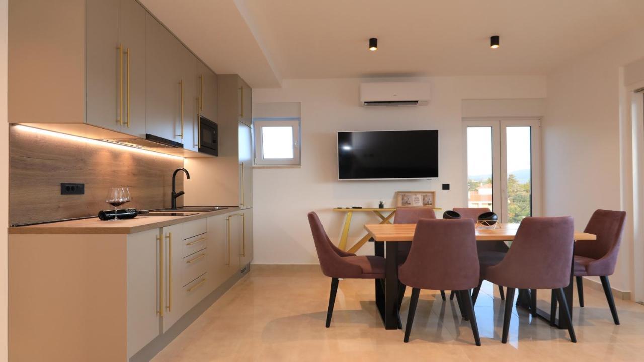 Adastra Apartments Масленица Екстер'єр фото