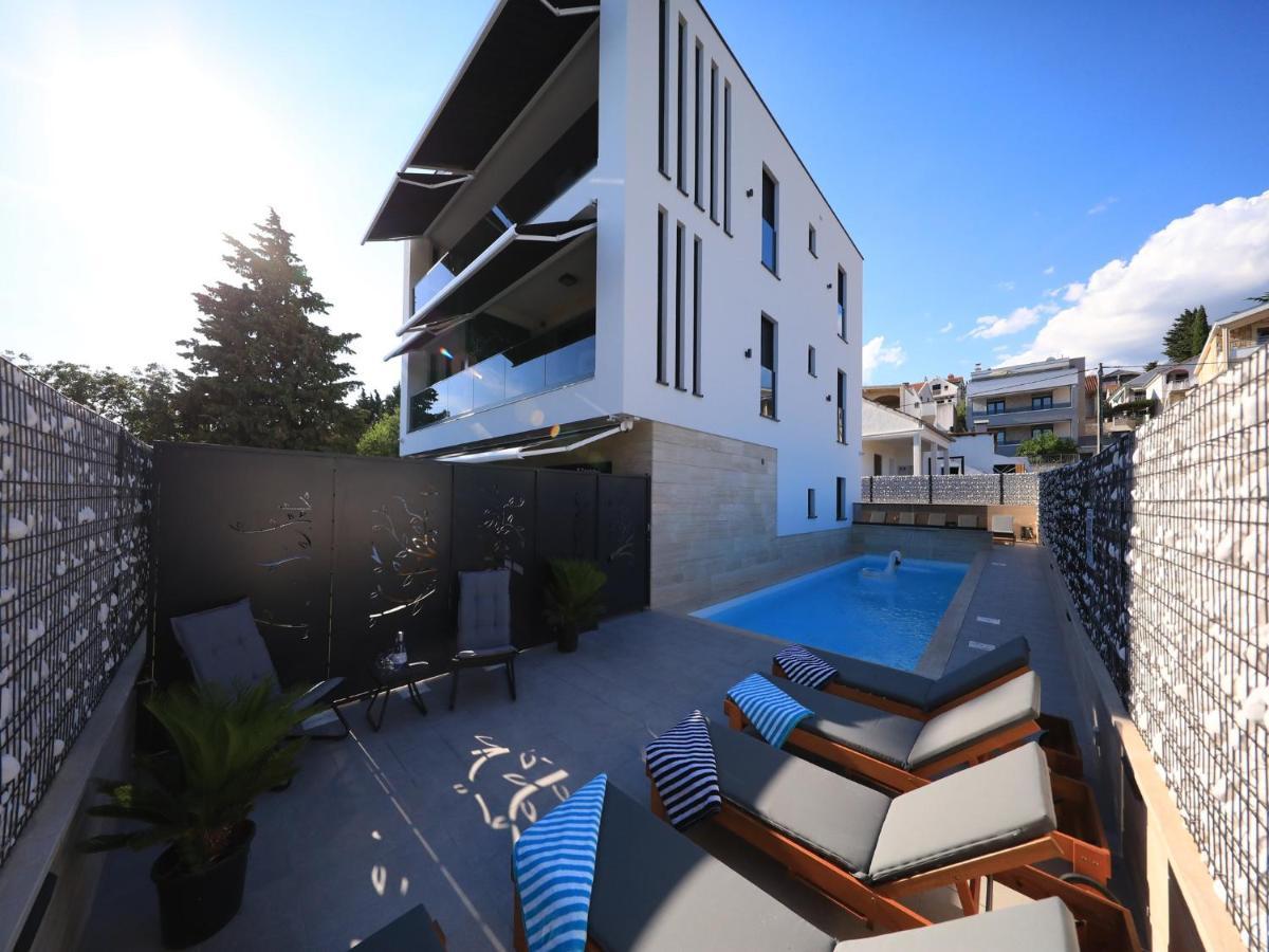 Adastra Apartments Масленица Екстер'єр фото