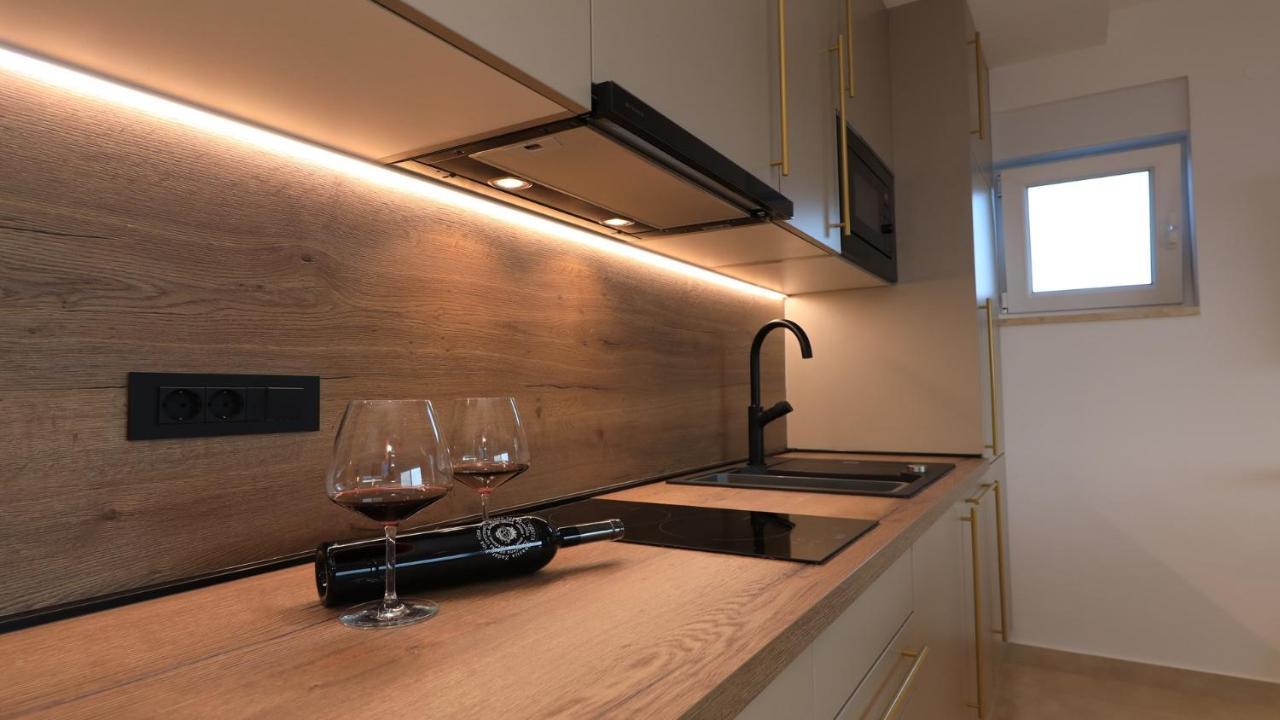 Adastra Apartments Масленица Екстер'єр фото